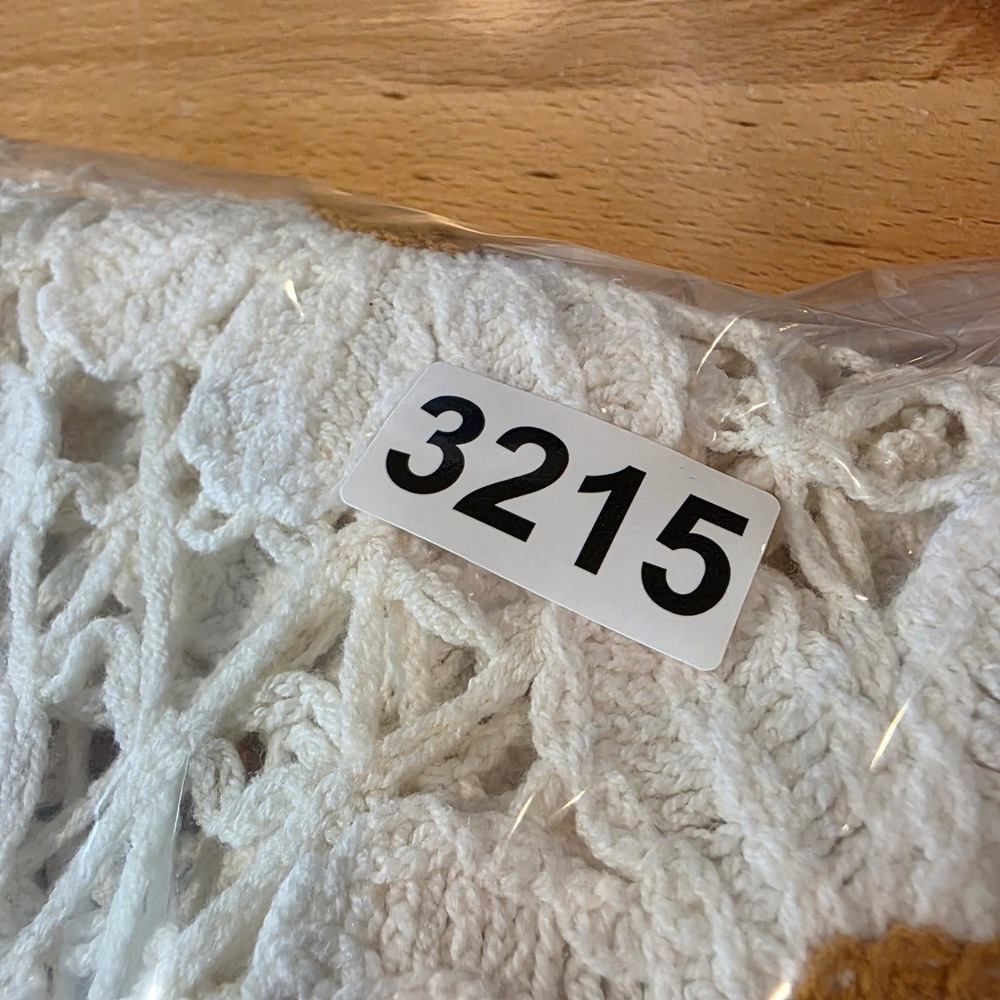 Moon & Madison Crochet Daisy Crop Cardigan Sweater Bohemian Long Sleeve Md - Picture 11 of 11